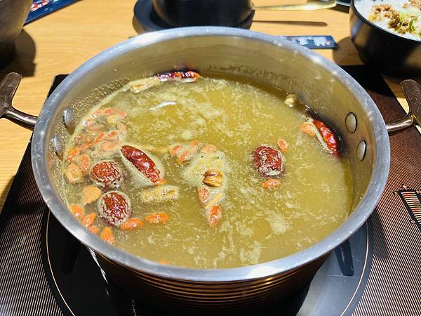 IMG_E1209.JPG IMG_E1209.JPG