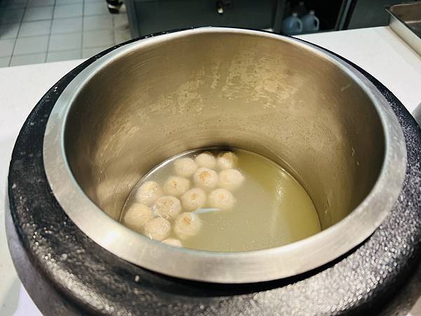 IMG_E2210.JPG IMG_E2210.JPG