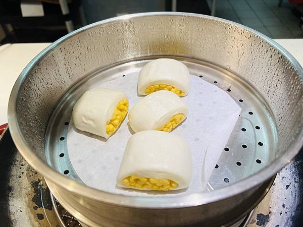 IMG_E2212.JPG IMG_E2212.JPG