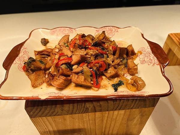 IMG_E2228.JPG IMG_E2228.JPG