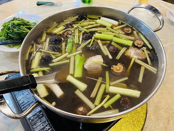 IMG_E9967.JPG IMG_E9967.JPG