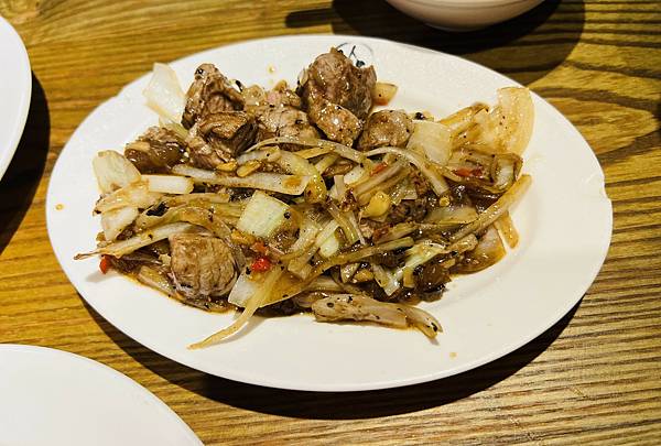 IMG_E2613.JPG IMG_E2613.JPG