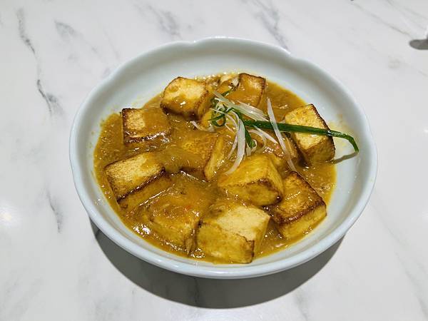 歡迎小伶姊跟小綠之上海鄉村天母別館 歡迎小伶姊跟小綠之上海鄉村天母別館