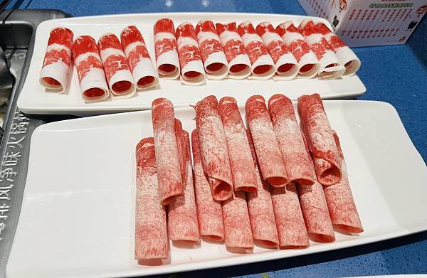 嚐鮮試營運的海底撈火鍋新莊宏匯店 嚐鮮試營運的海底撈火鍋新莊宏匯店