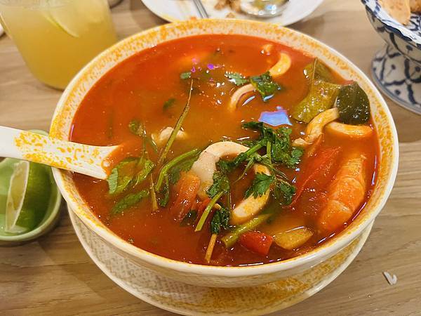 八月間三次饗泰多天母店聚餐 八月間三次饗泰多天母店聚餐