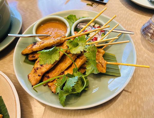 學妹小琳慶生之喜來登大飯店SUKHOTHAI 學妹小琳慶生之喜來登大飯店SUKHOTHAI