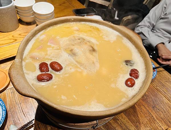 插花參加300舉辦的迎新-春韭基河店