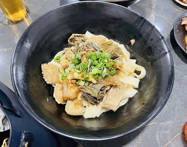 士東路試營運的都馬牛肉麵天母店