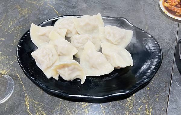 士東路試營運的都馬牛肉麵天母店