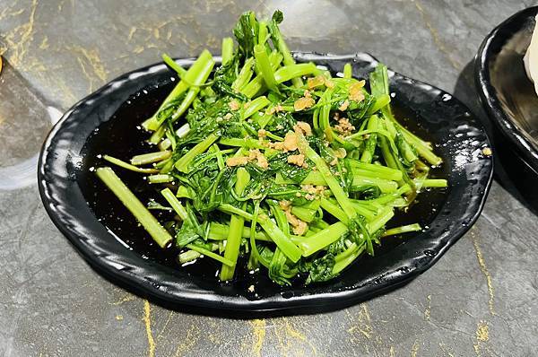 士東路試營運的都馬牛肉麵天母店