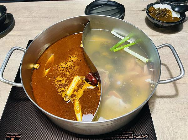 嚐鮮新馬辣經典麻辣鍋板橋店