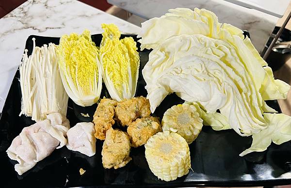 嚐鮮新馬辣經典麻辣鍋板橋店