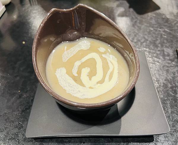 假日生意很好的陶板屋板橋捷運新埔店