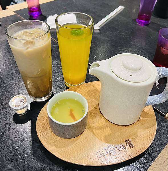假日生意很好的陶板屋板橋捷運新埔店