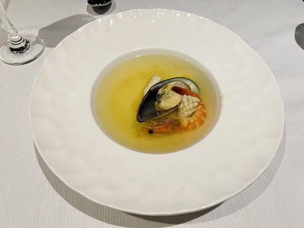 生意超好的王品牛排板橋縣民大道店 生意超好的王品牛排板橋縣民大道店