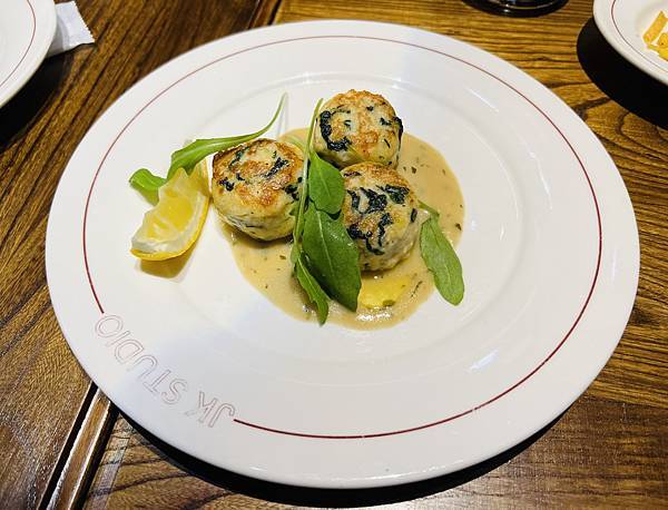 NOKE忠泰樂生活JK STUDIO法式餐酒館的慶生午餐 NOKE忠泰樂生活JK STUDIO法式餐酒館的慶生午餐