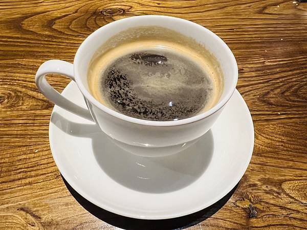 NOKE忠泰樂生活JK STUDIO法式餐酒館的慶生午餐 NOKE忠泰樂生活JK STUDIO法式餐酒館的慶生午餐