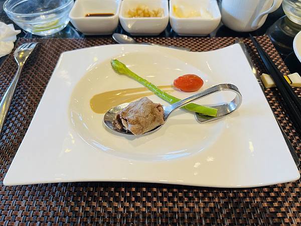 宜蘭知名的饗宴鐵板燒之慶生午餐～