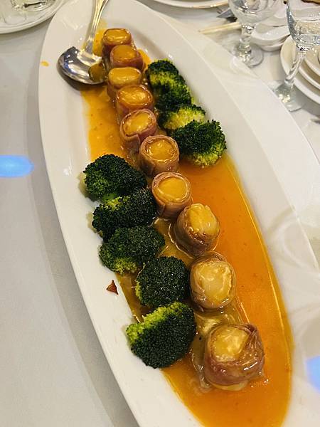 阿驥與小如的同窗&籃球情緣-青青食尚花園會館