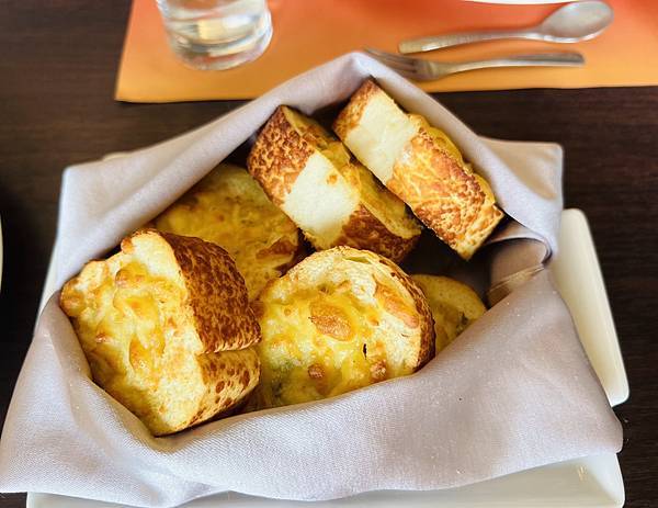 金牛座壽星小文慶生-呼吸之間Bistro