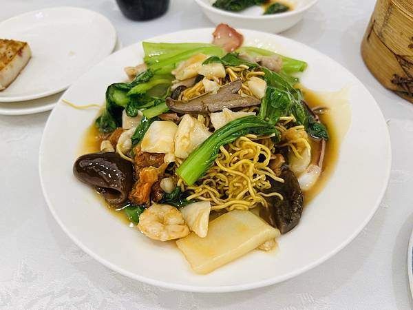 小正妹蓉請吃兄弟飯店梅花廳 小正妹蓉請吃兄弟飯店梅花廳