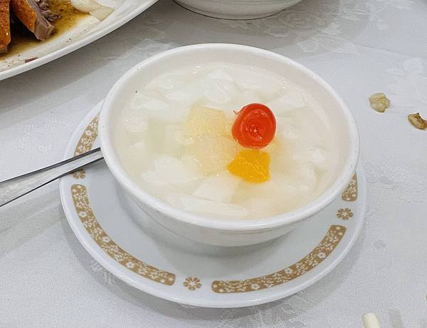 小正妹蓉請吃兄弟飯店梅花廳 小正妹蓉請吃兄弟飯店梅花廳