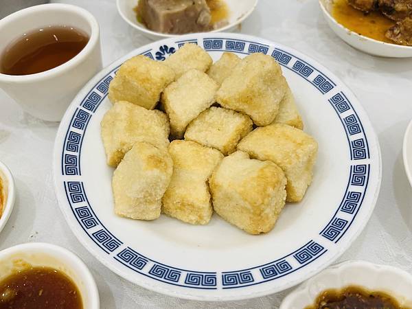 小正妹蓉請吃兄弟飯店梅花廳 小正妹蓉請吃兄弟飯店梅花廳