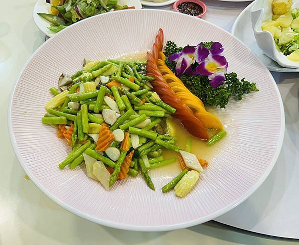 業務交流的澎派午餐-海龍珠水產餐廳!