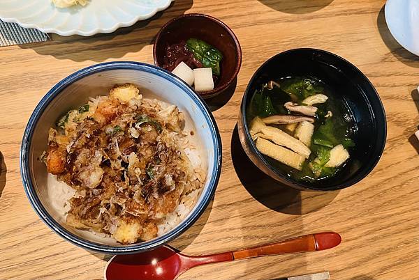 歡送阿英姐之美福大飯店晴山日式料理