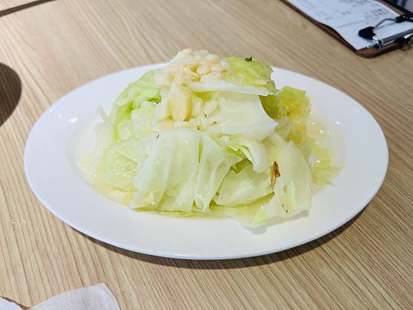 嚐鮮士東路新開幕的五花馬水餃館士東店