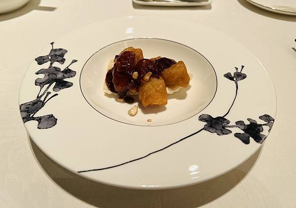 連續七年米其林一星-雅閣，饗食套餐