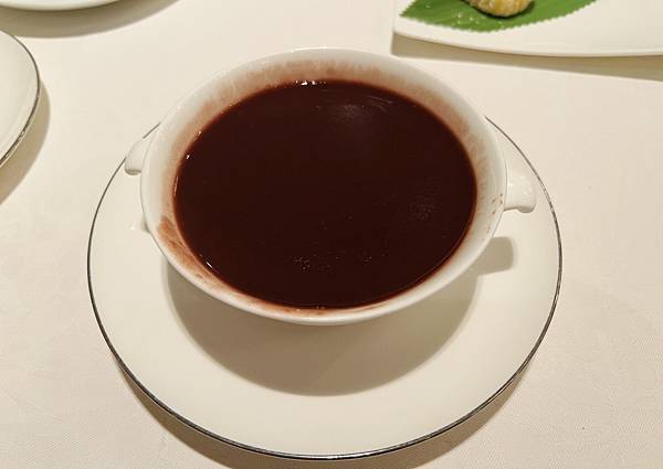 連續七年米其林一星-雅閣，饗食套餐
