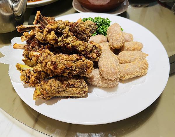 插花大仁哥&小能領軍工作團隊的聯合尾牙-興蓬萊大葉高島屋旗艦