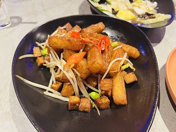 嚐鮮朝粥幫砂鍋粥與中華料理