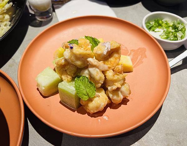 嚐鮮朝粥幫砂鍋粥與中華料理