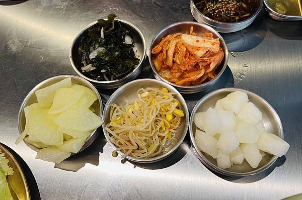 嚐鮮金咕친구 韓式原塊烤肉 台北西門店