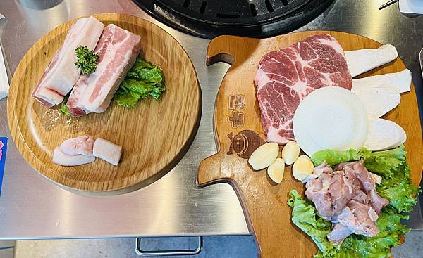 嚐鮮金咕친구 韓式原塊烤肉 台北西門店