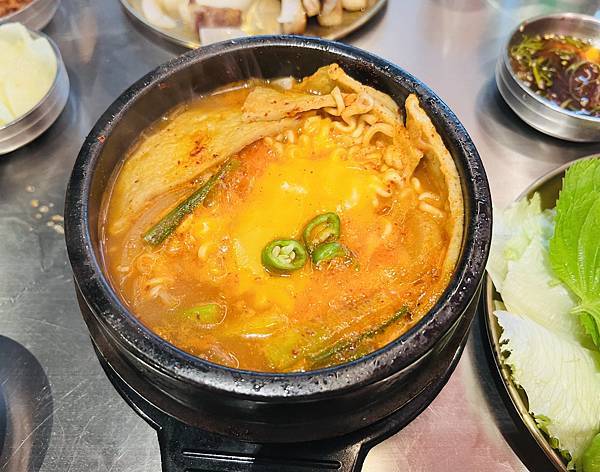 嚐鮮金咕친구 韓式原塊烤肉 台北西門店