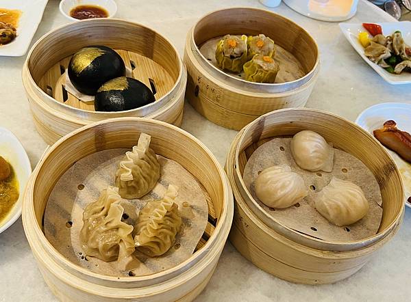 嚐鮮八里福朋喜來登酒店三樓禧粵樓港點吃到飽