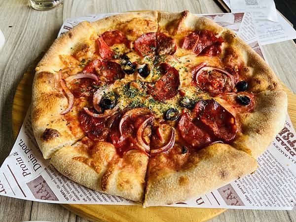 很有人氣的默爾 pasta pizza新北誠品新板店 很有人氣的默爾 pasta pizza新北誠品新板店