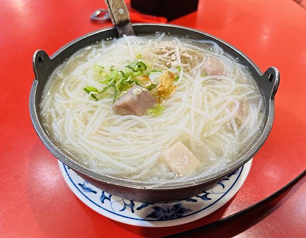 四訪承德路四段的鵝肉川
