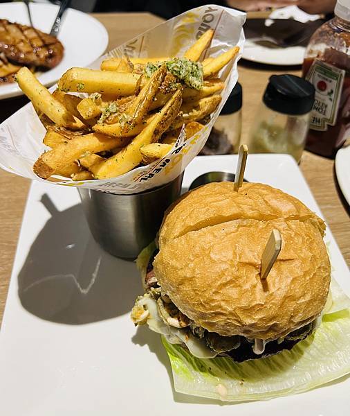 慎終追遠後之家庭聚餐-吉比鮮釀餐廳新北板橋店