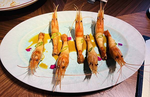 小文慶生之JUNTO同 粵菜餐酒館