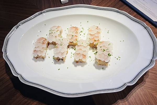 小文慶生之JUNTO同 粵菜餐酒館