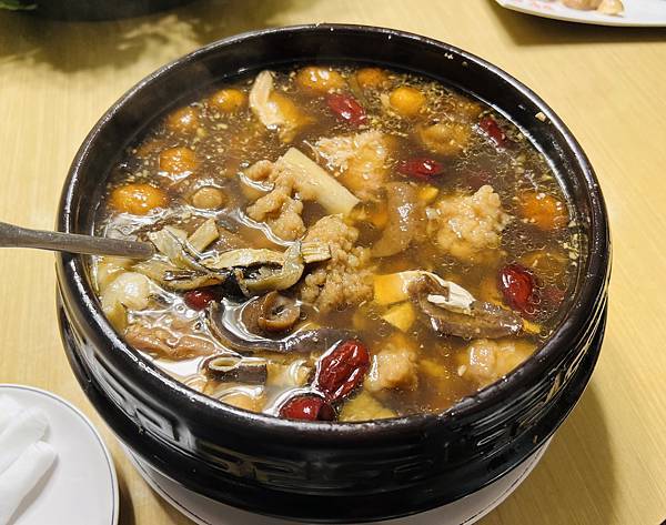 歡送李董城武退休聚餐-米其林一星之金蓬萊遵古台菜