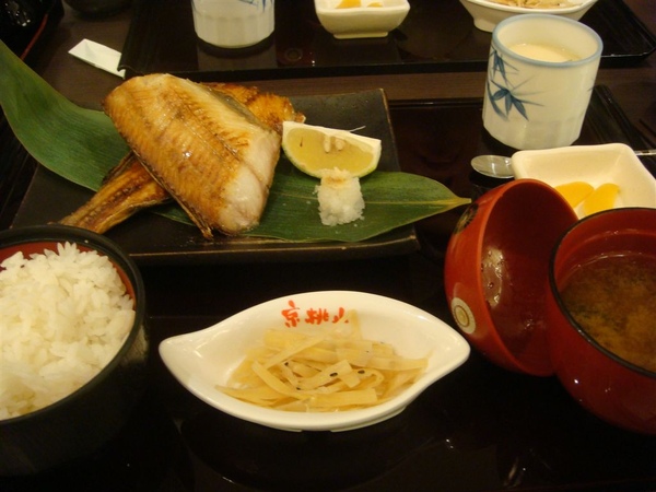 烤花魚干定食