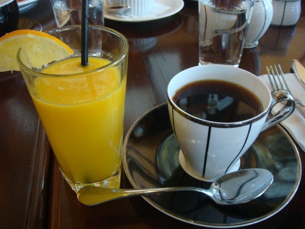 柳橙汁&咖啡 柳橙汁&咖啡