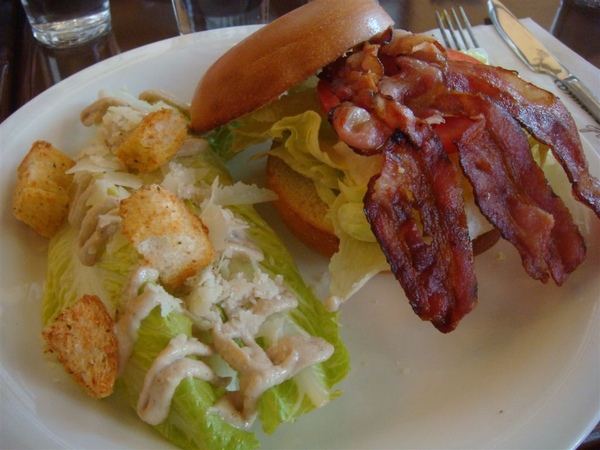 蕃茄培根貝果 蕃茄培根貝果