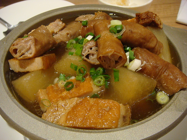 蘿蔔豬腸煲 蘿蔔豬腸煲
