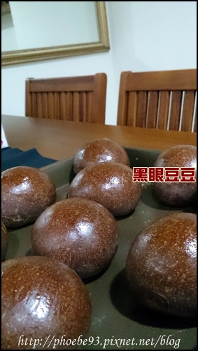 5 黑眼豆豆.JPG